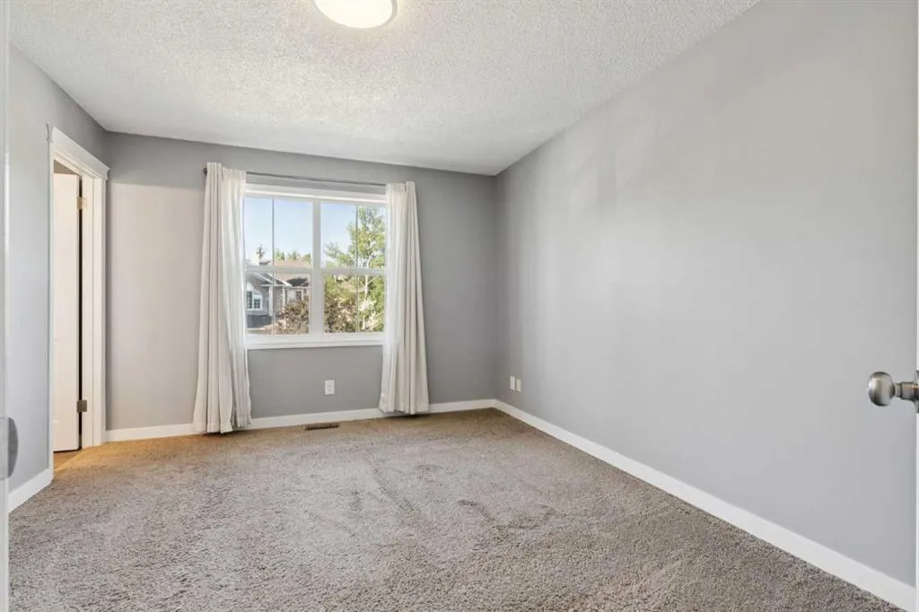 117 Tuscany Drive NW
