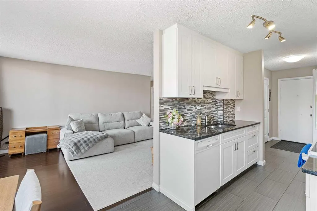 507 57 Avenue, #308