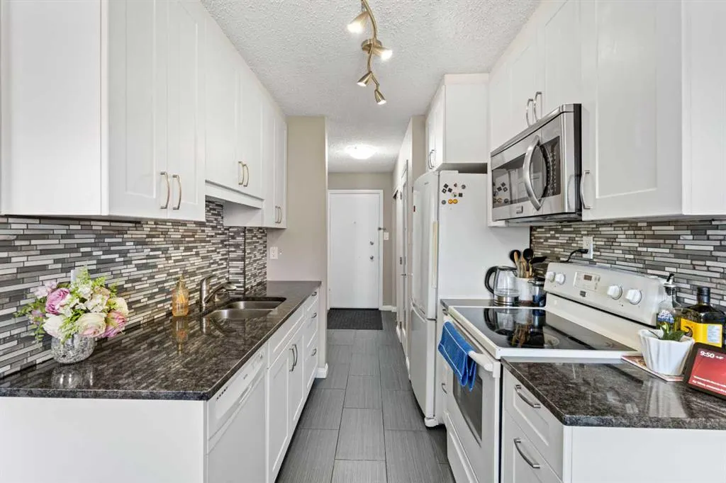 507 57 Avenue, #308