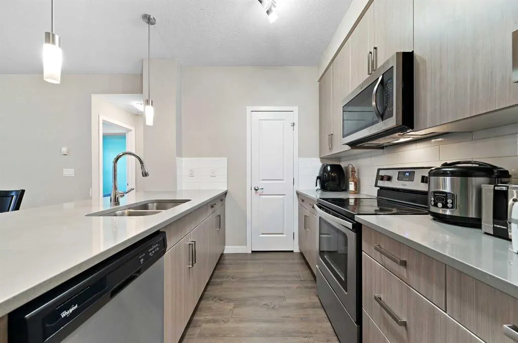 200 Cranfield Common SE, #102