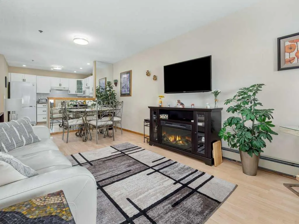 75 1 Avenue S, #316