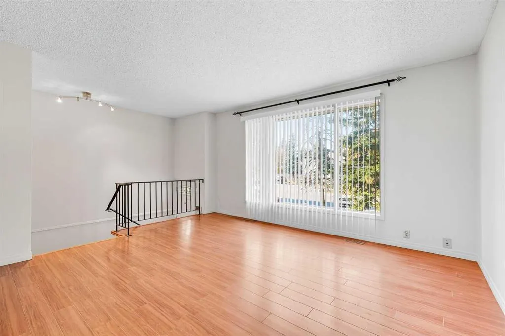232 Radley Place SE