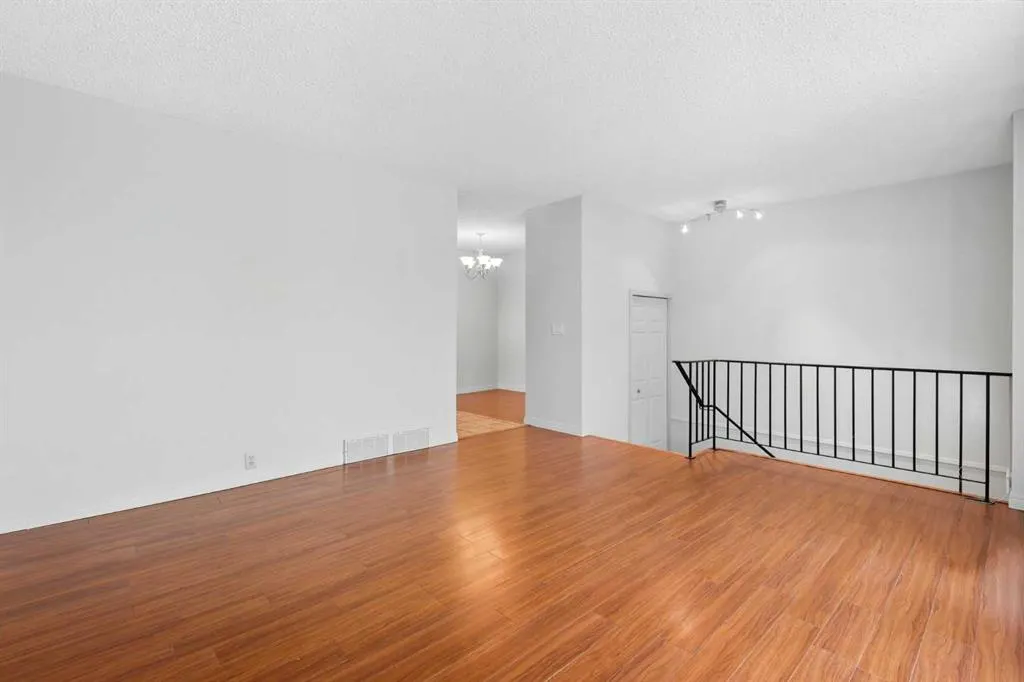 232 Radley Place SE