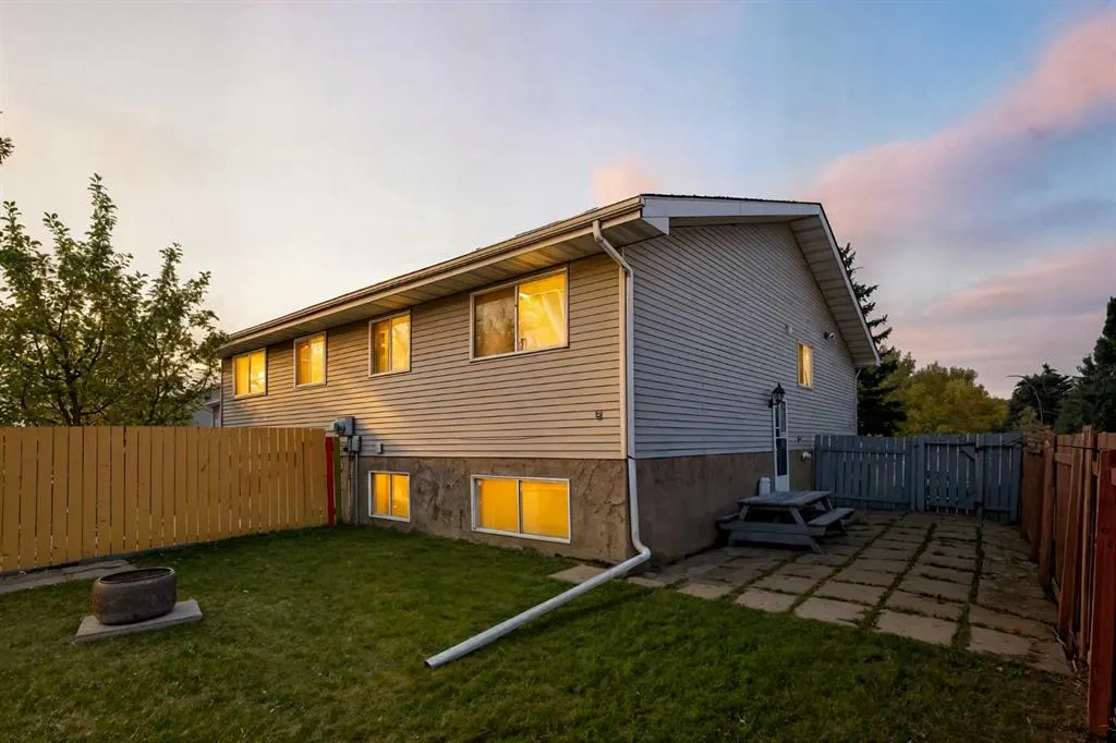 232 Radley Place SE