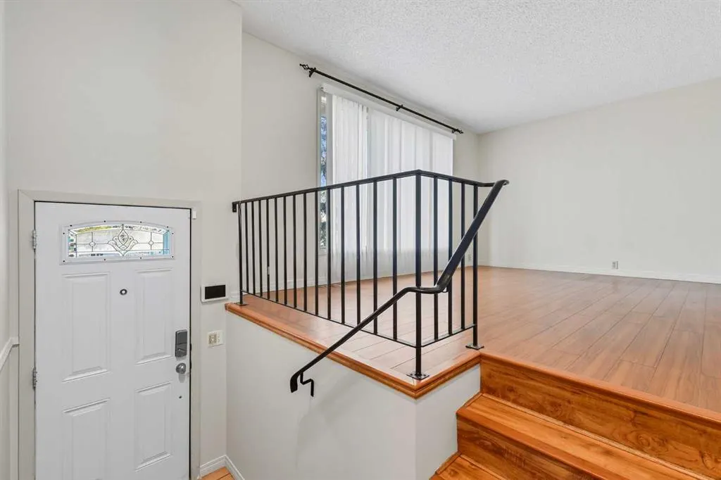 232 Radley Place SE