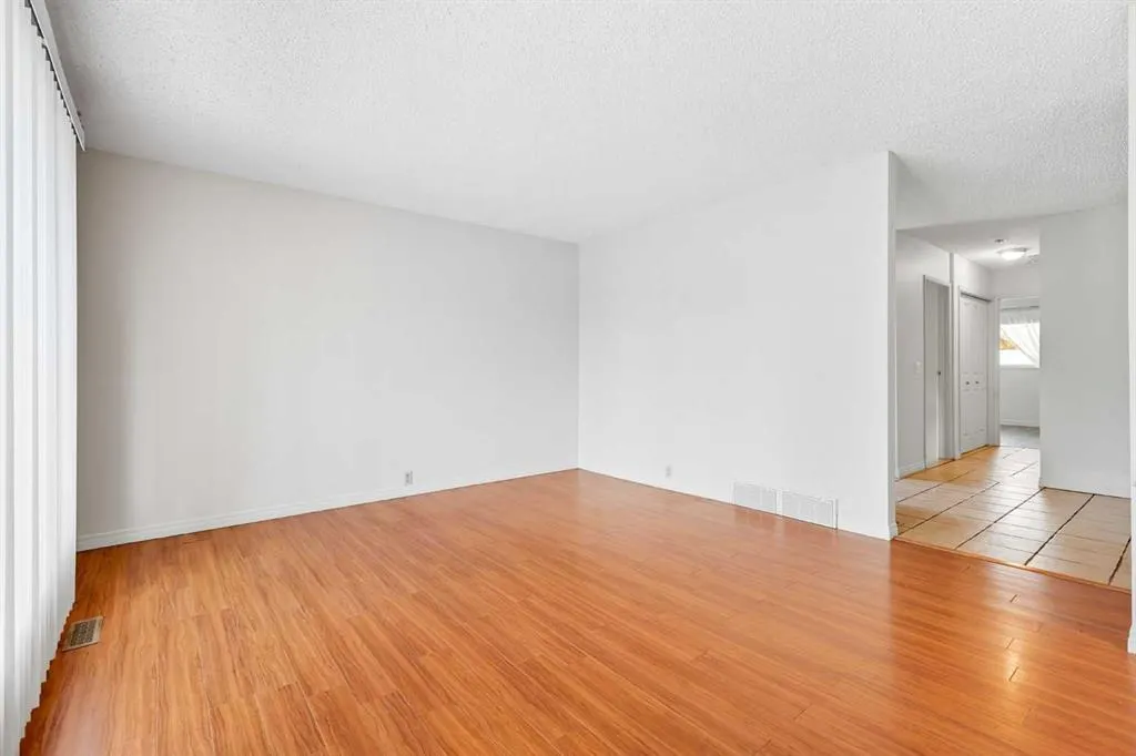 232 Radley Place SE
