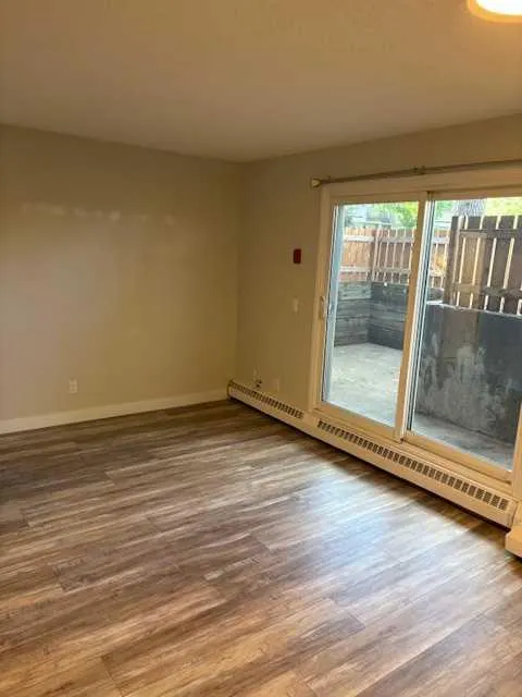4311 73 Street NW, #105