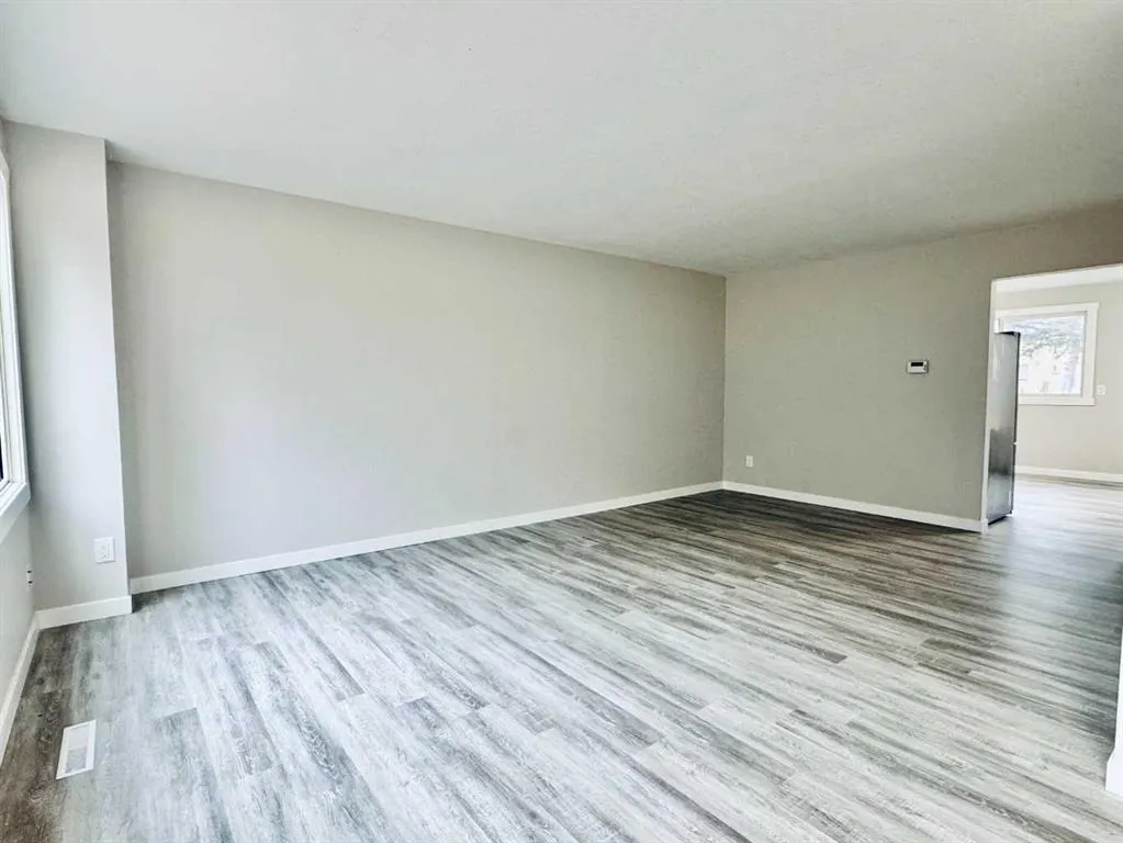2211 19 Street NE, #221