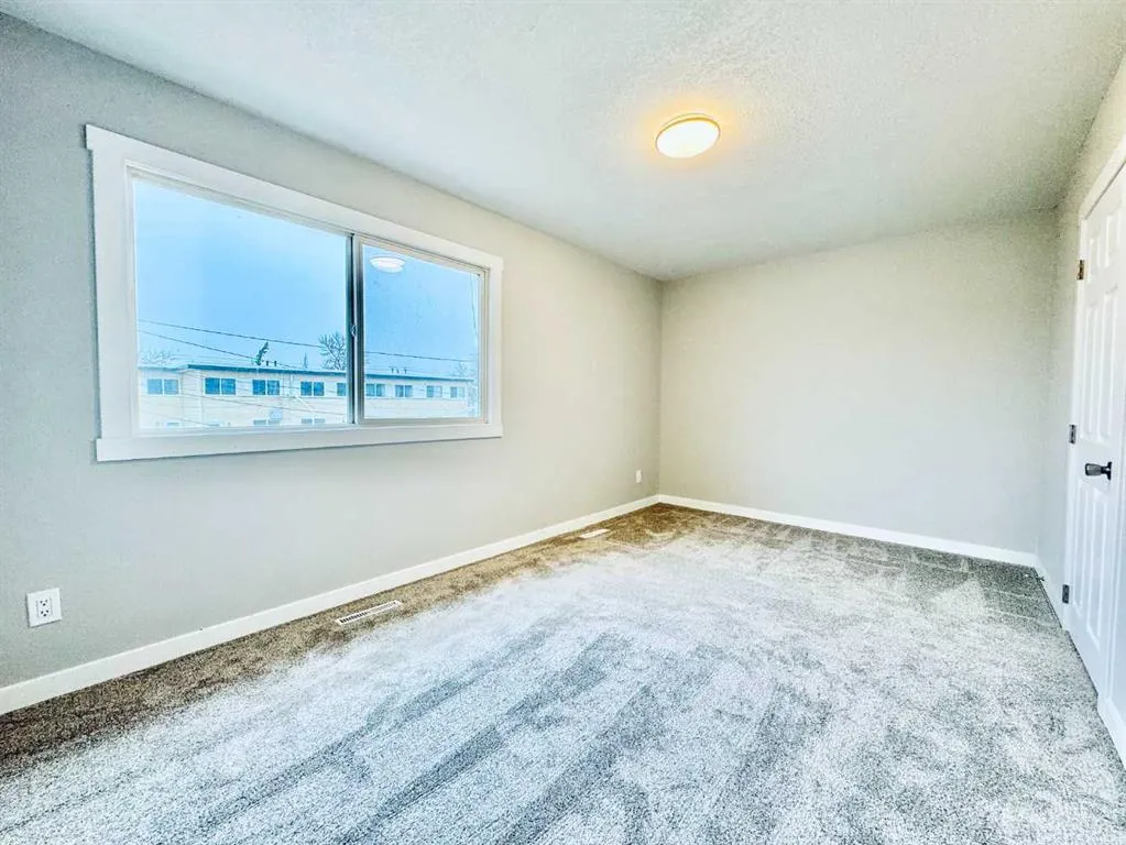 2211 19 Street NE, #221