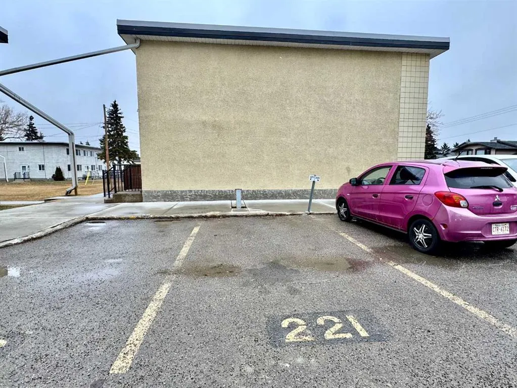 2211 19 Street NE, #221