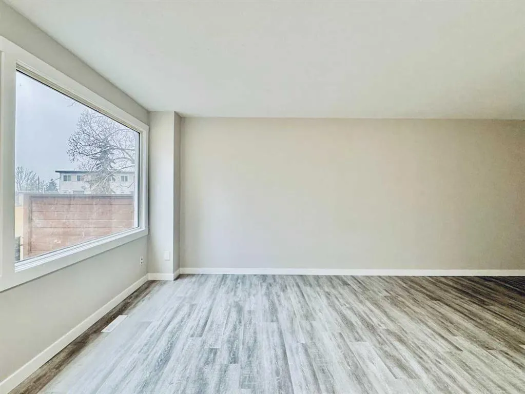 2211 19 Street NE, #221