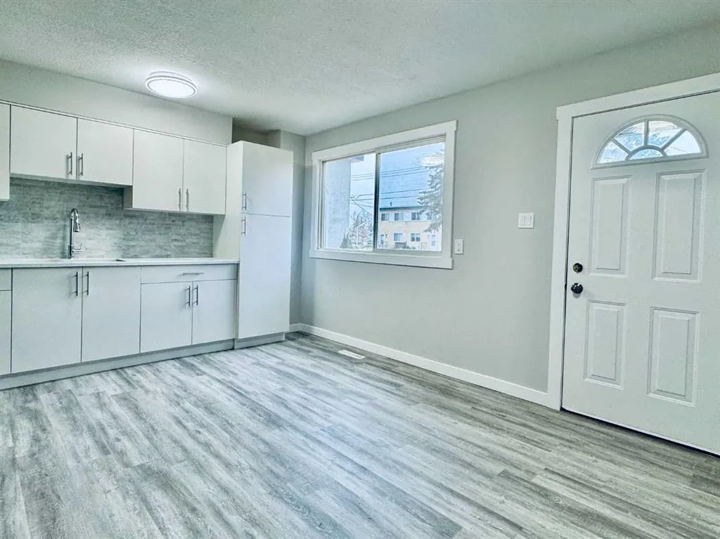 2211 19 Street NE, #221