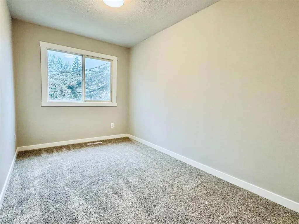 2211 19 Street NE, #221