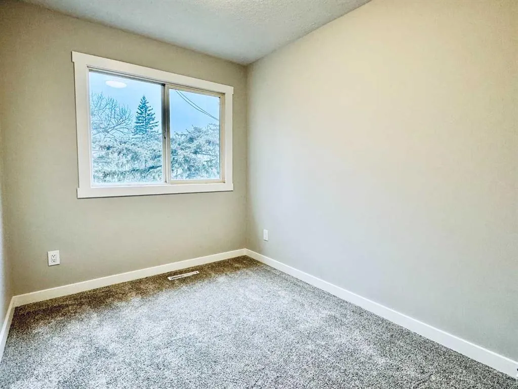 2211 19 Street NE, #221