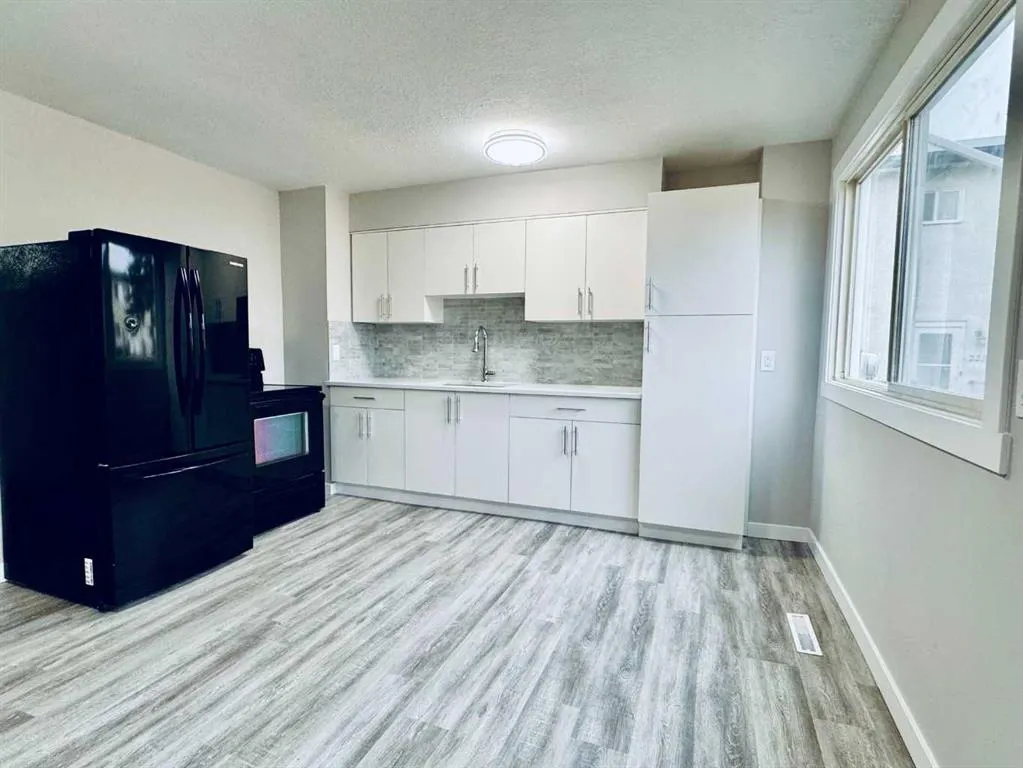 2211 19 Street NE, #221