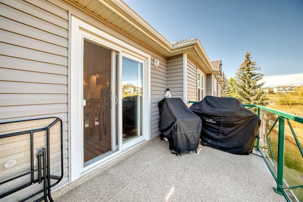 39 Hidden Creek Place NW, #704