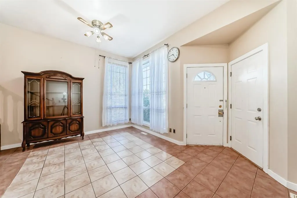 261 Bridlecreek Park SW