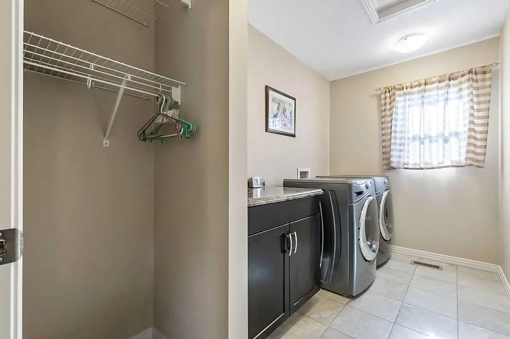 29 Ranchers Crescent