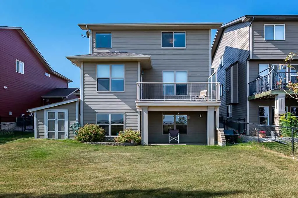 29 Ranchers Crescent
