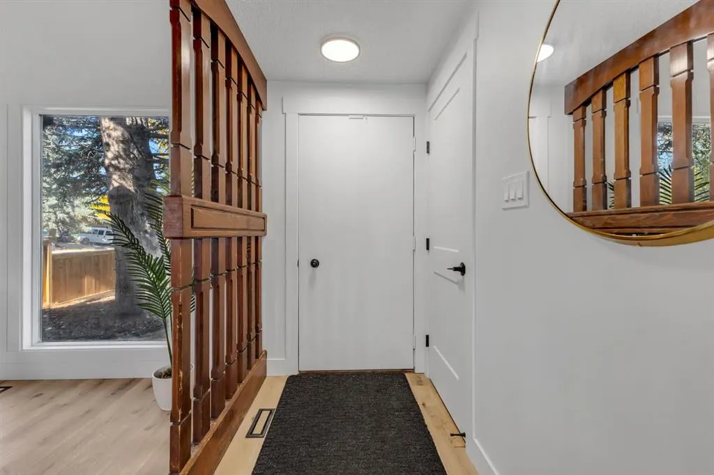 208 Cedarille Green SW