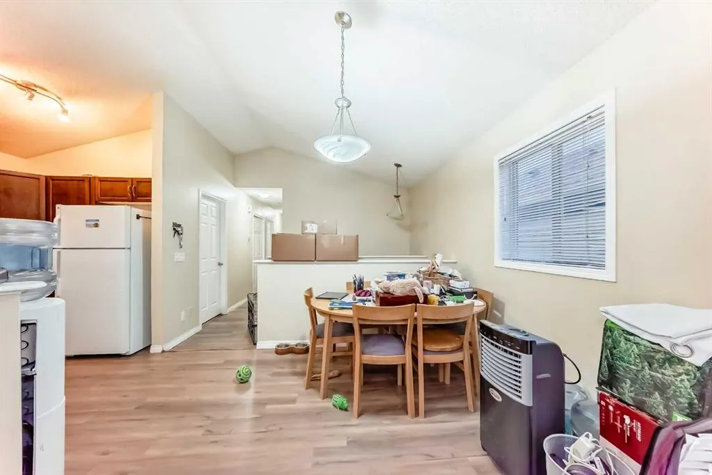 10 Saddlebrook Gardens NE