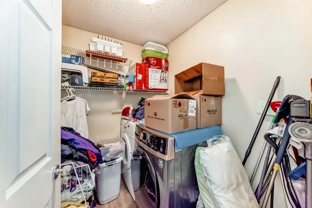 10 Saddlebrook Gardens NE