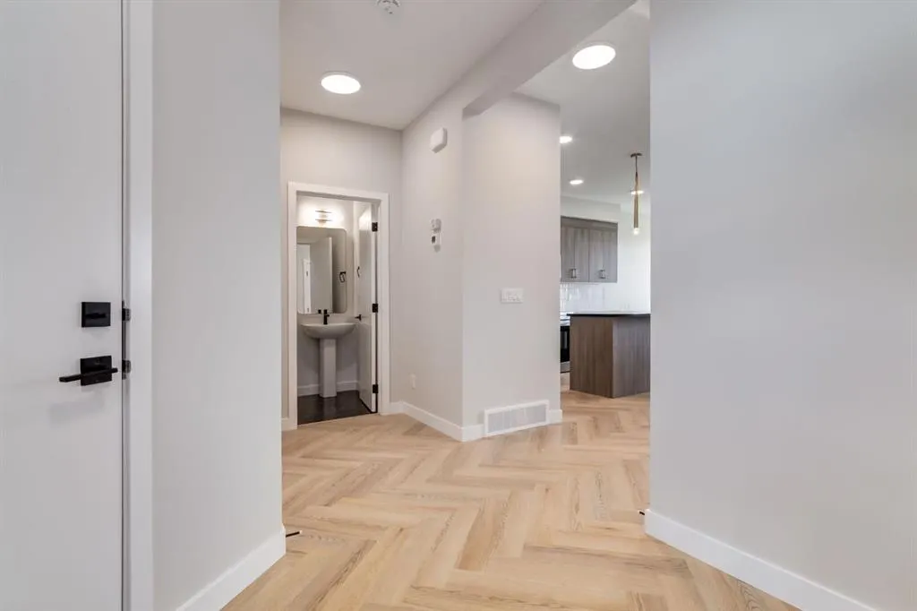 227 Sora Terrace SE