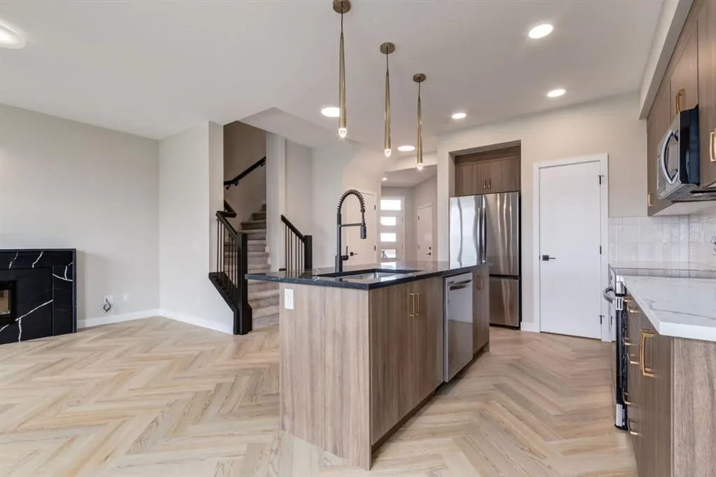 227 Sora Terrace SE