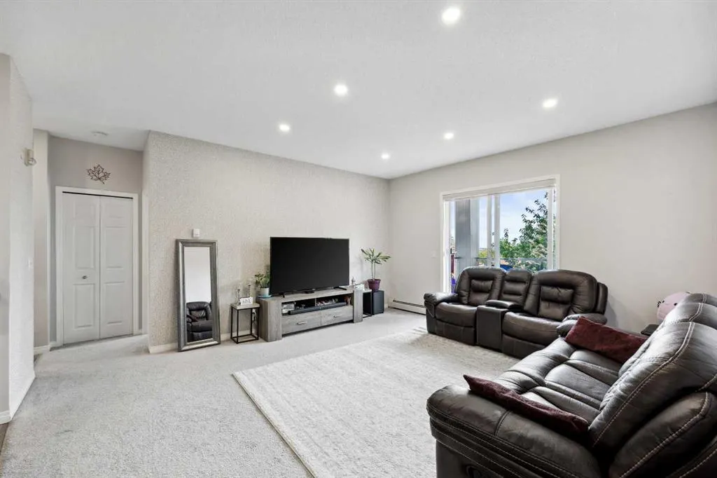 2022 Canyon Meadows Drive SE, #316