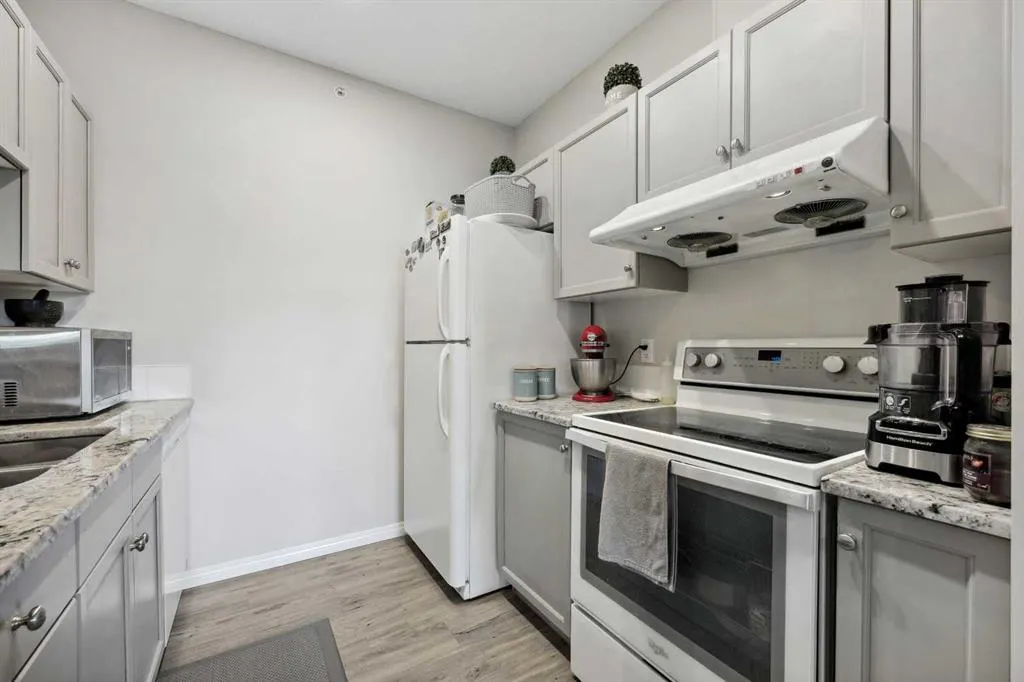2022 Canyon Meadows Drive SE, #316