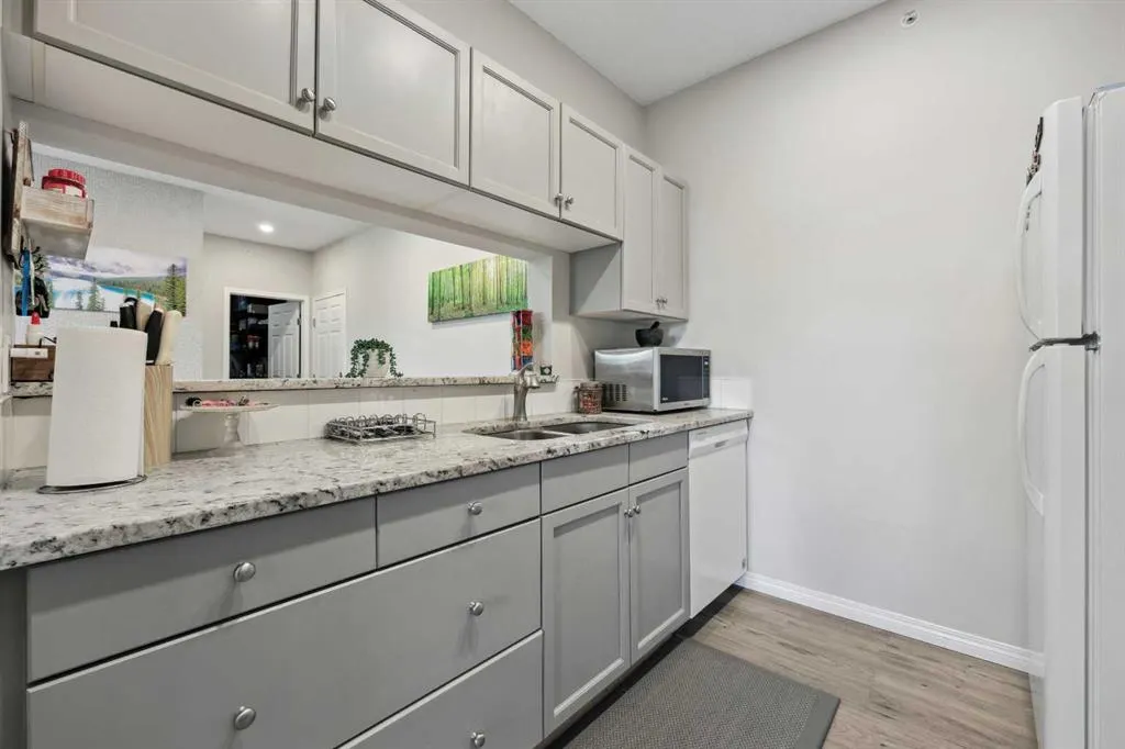 2022 Canyon Meadows Drive SE, #316