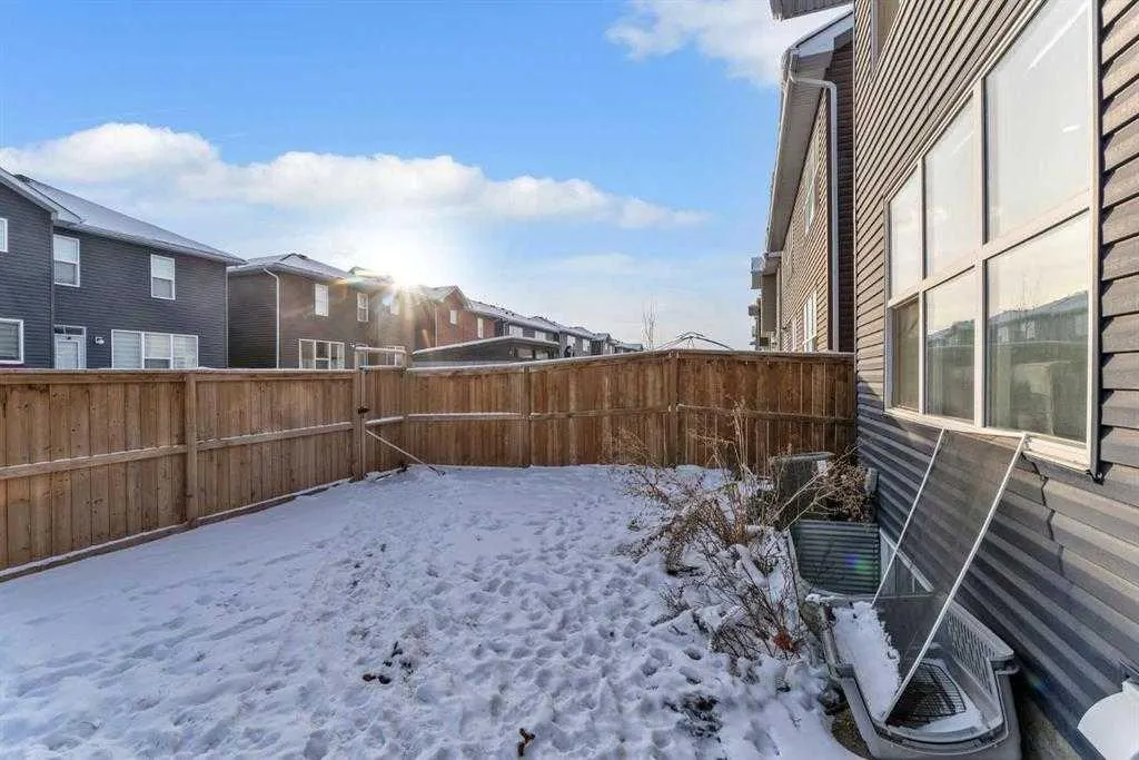 130 Red Sky Crescent NE