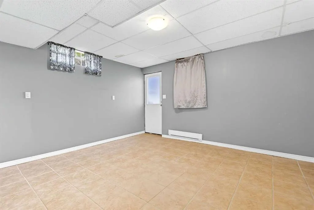 94 Martin Close
