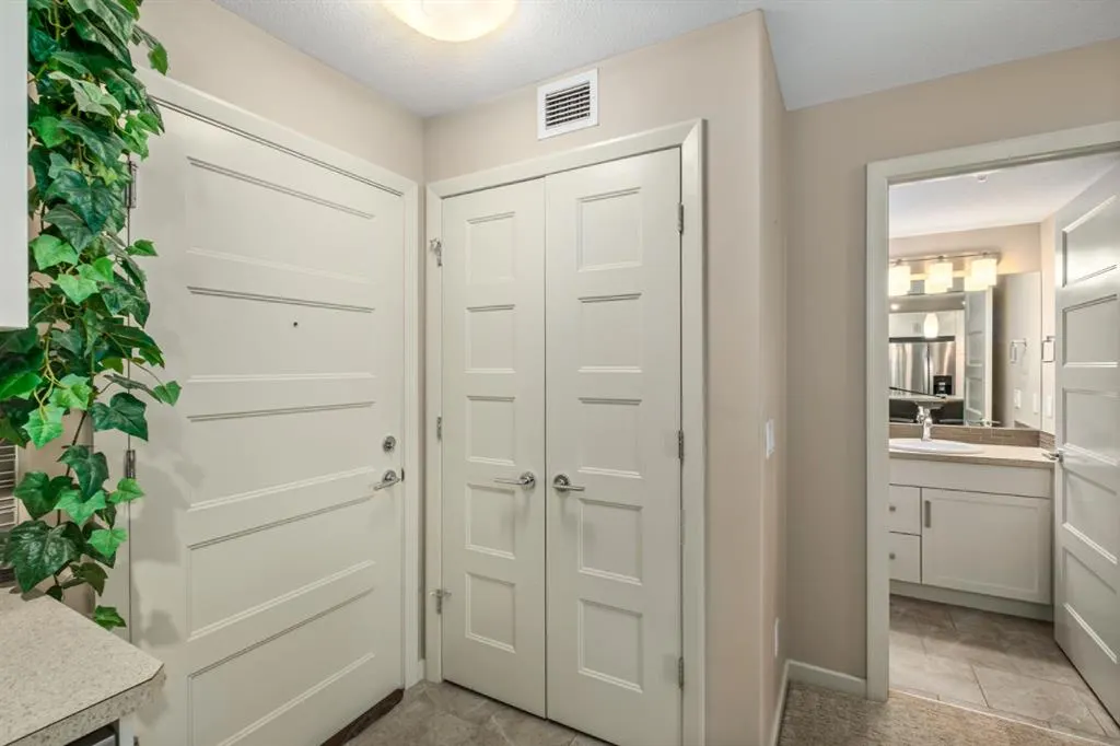 10 Market Boulevard SE, #2101