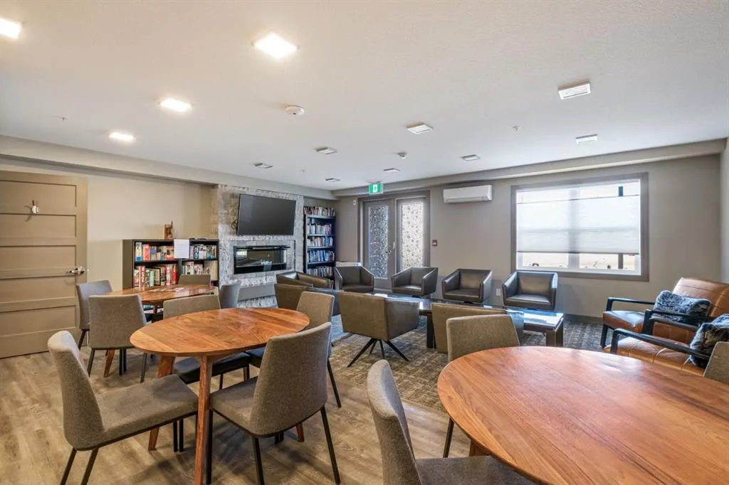 10 Market Boulevard SE, #2101