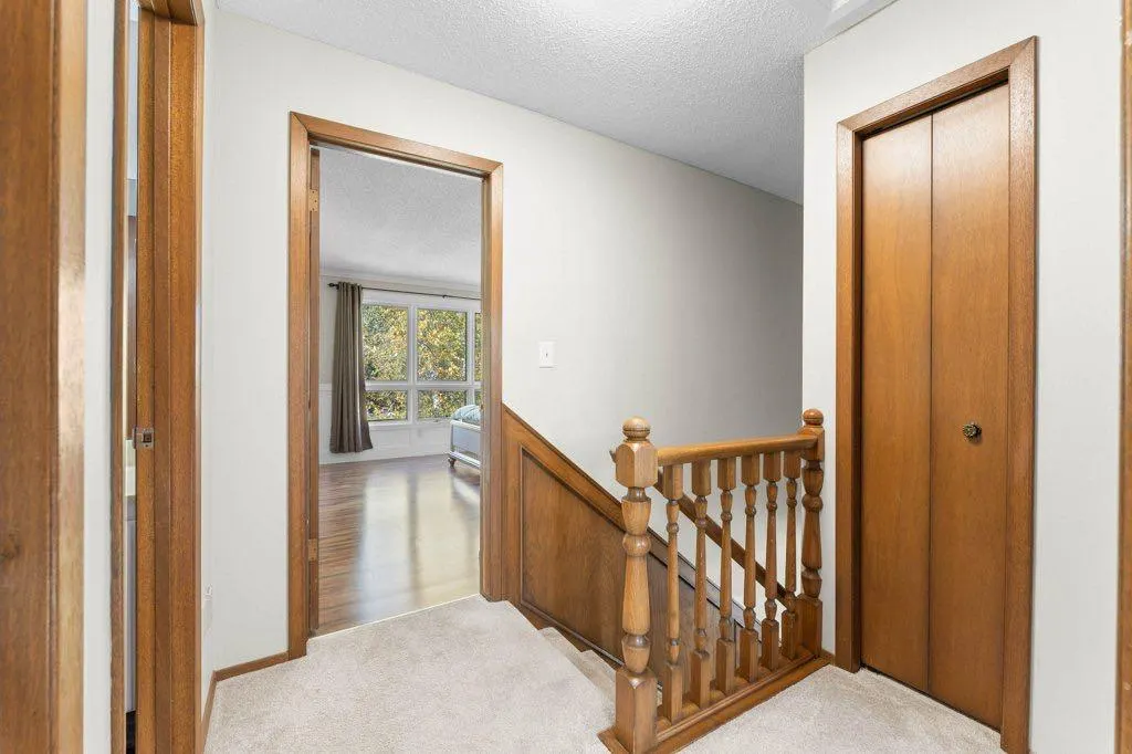 47 Woodmont Way SW