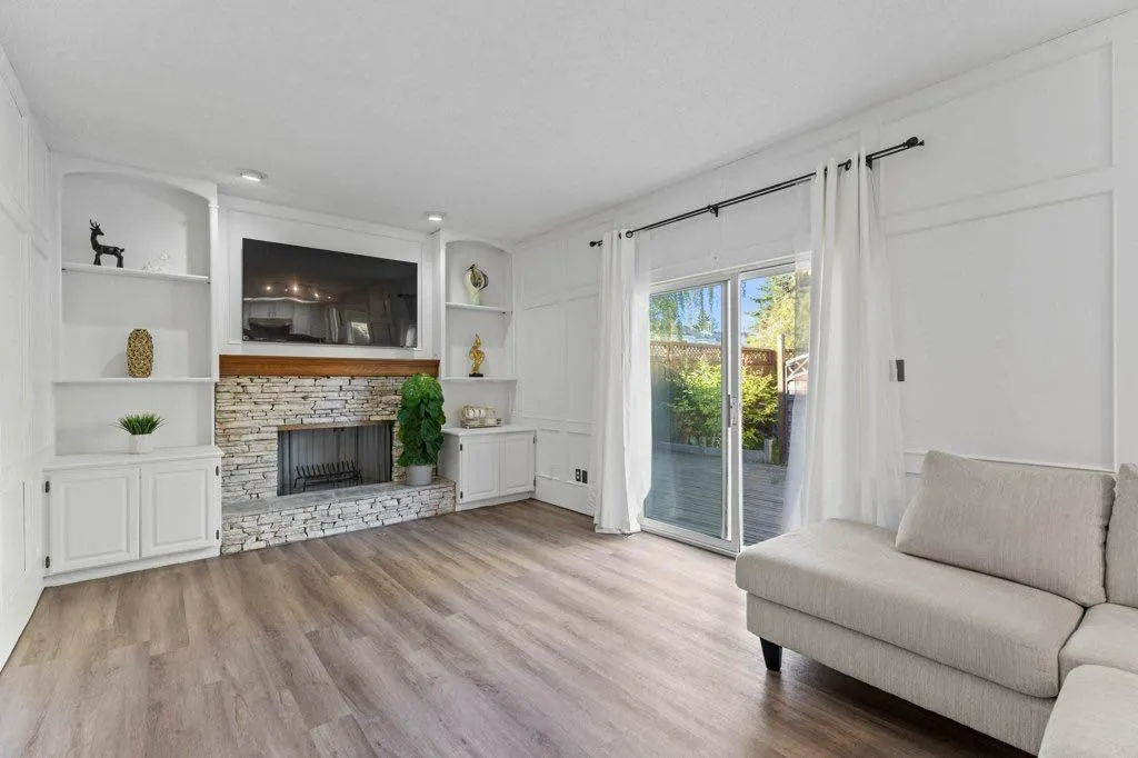 47 Woodmont Way SW