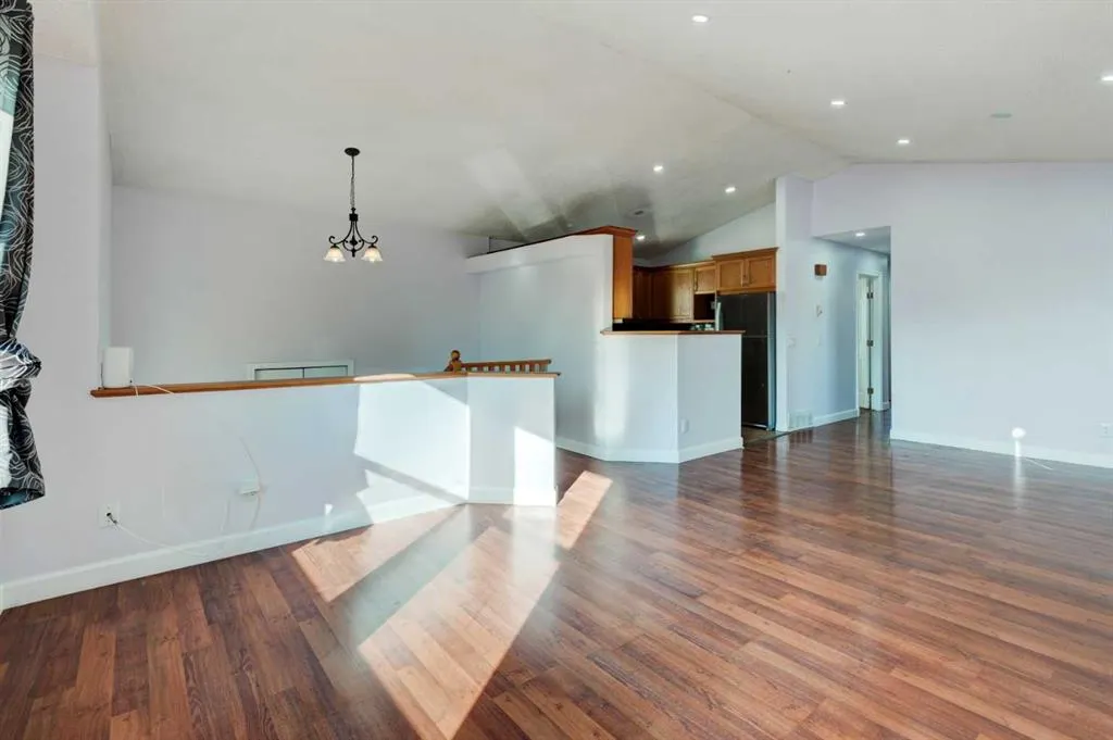 35 Coventry Road NE