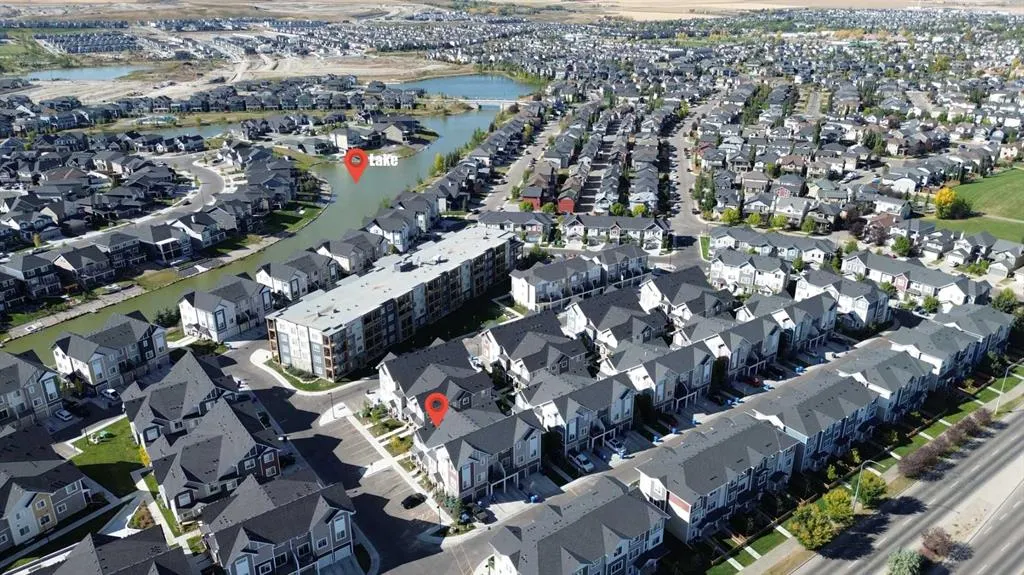 457 Canals Crossing SW