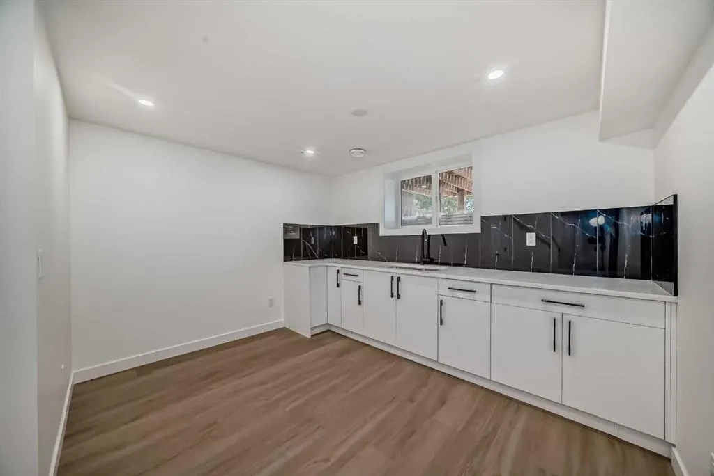 128 Cantrell Place SW