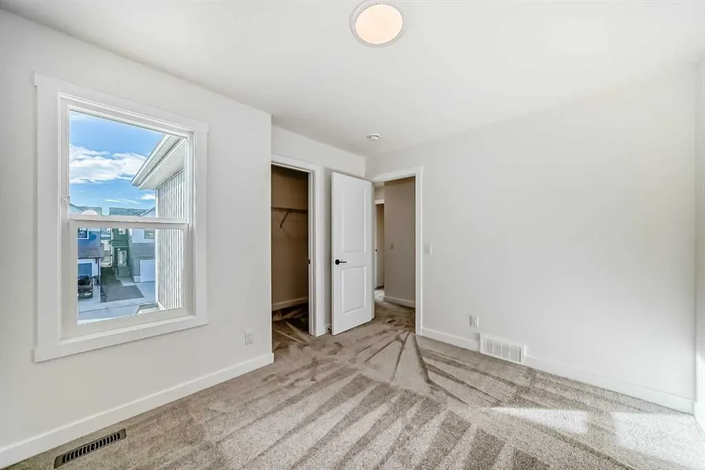 39 Bartlett Row SE