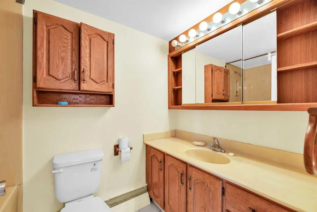 508 Cedar Crescent SW, #301