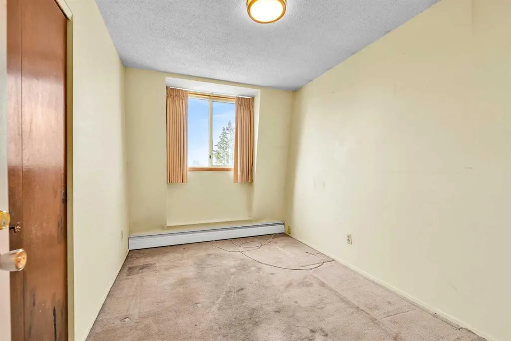 508 Cedar Crescent SW, #301