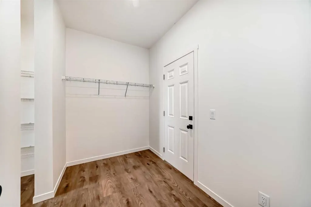 81 Southborough Square