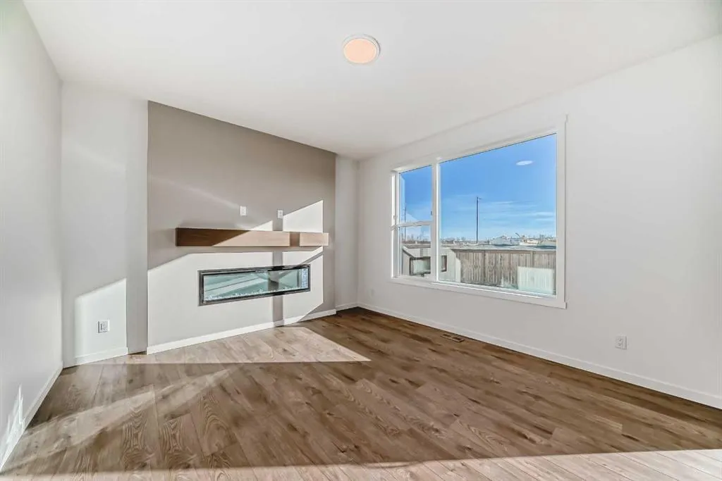 81 Southborough Square