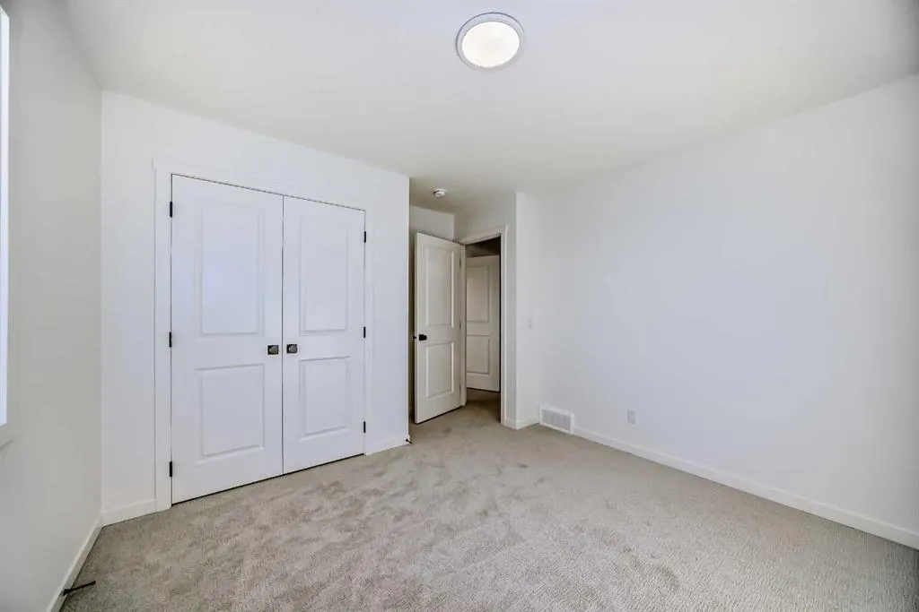 81 Southborough Square