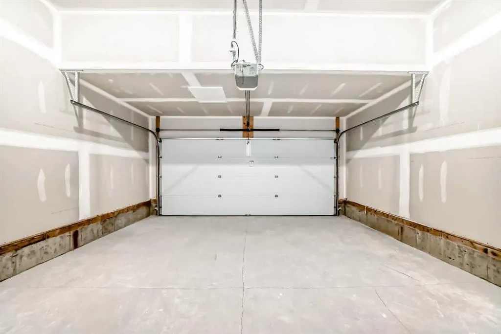 81 Southborough Square