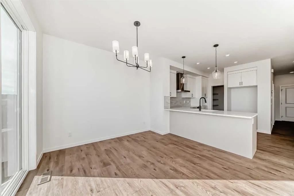 81 Southborough Square