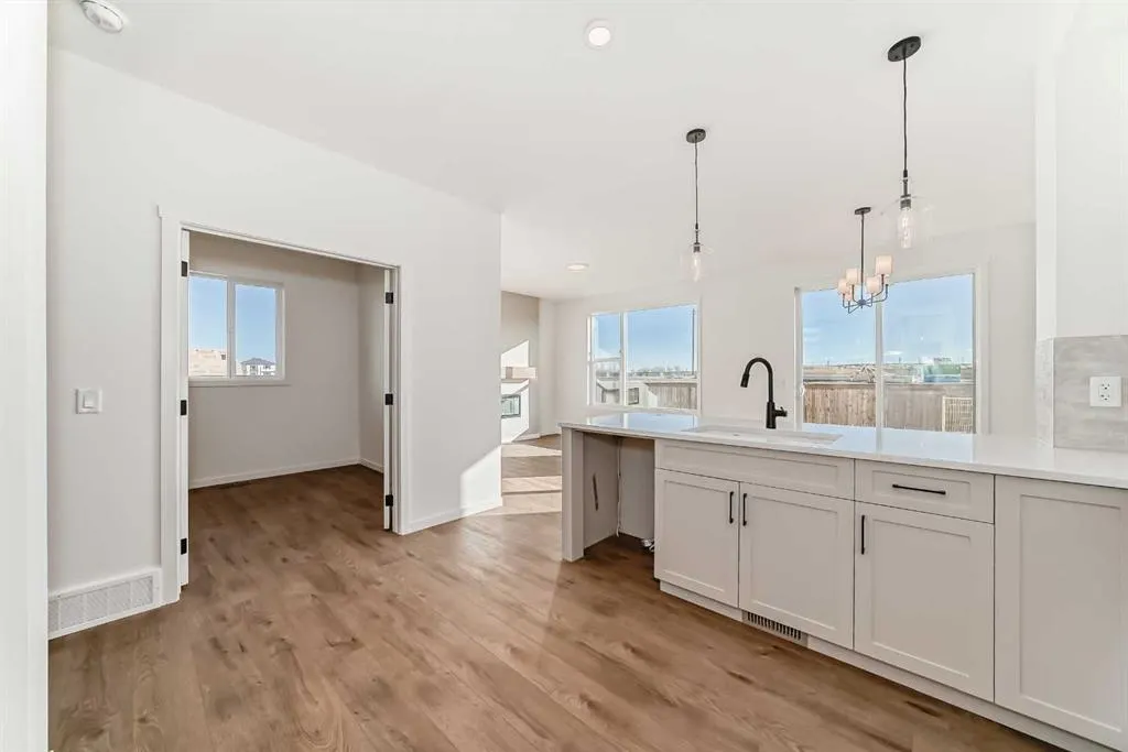 81 Southborough Square