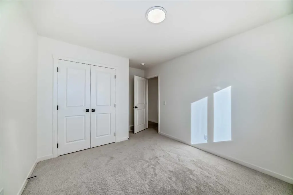 81 Southborough Square